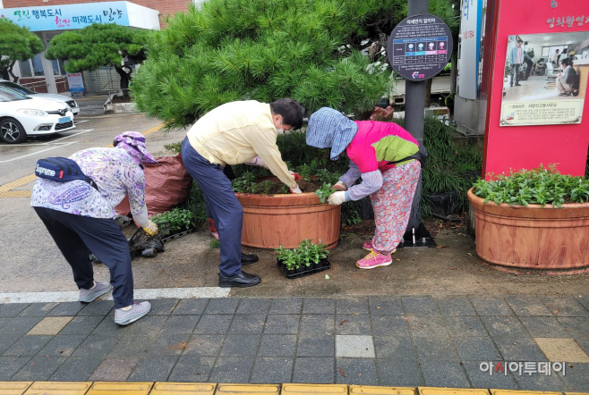 20210907-삼문동 가을꽃 식재 (1)