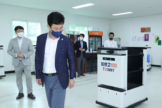 대전시, 중앙로 지하상가에 다양한 서비스로봇 실증