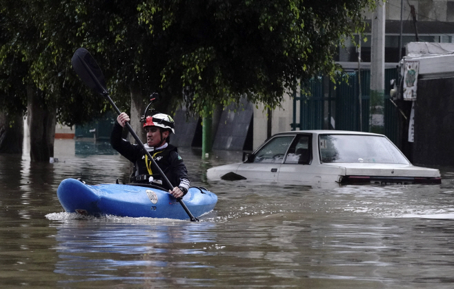 Mexico Floods <YONHAP NO-2509> (AP)