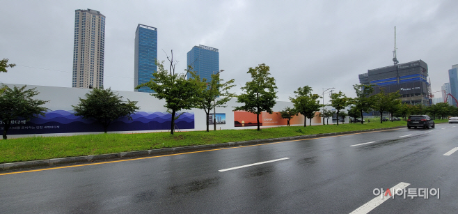 210913 관련 사진(예시-경제청 펜스 설치)