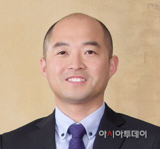 1. (1) 김성태 팀장