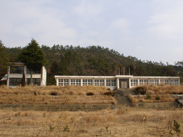 두봉초등학교 전경 (1)