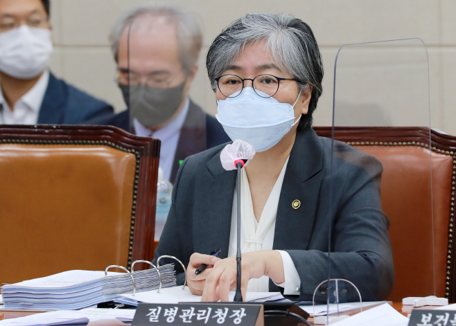 답변하는 정은경 질병관리청장<YONHAP NO-3344>