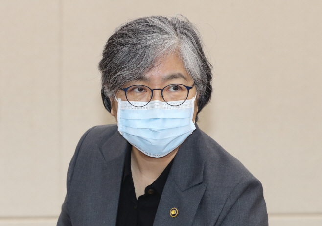 국감 출석하는 정은경 질병관리청장<YONHAP NO-2561>