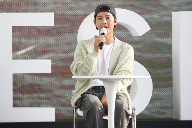 송중기, 꾸러기 패션