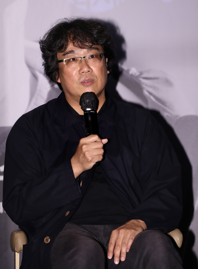 스페셜 대담 갖는 봉준호 감독