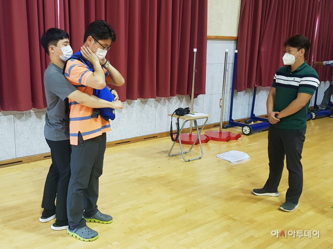 하임리히법 실습사진