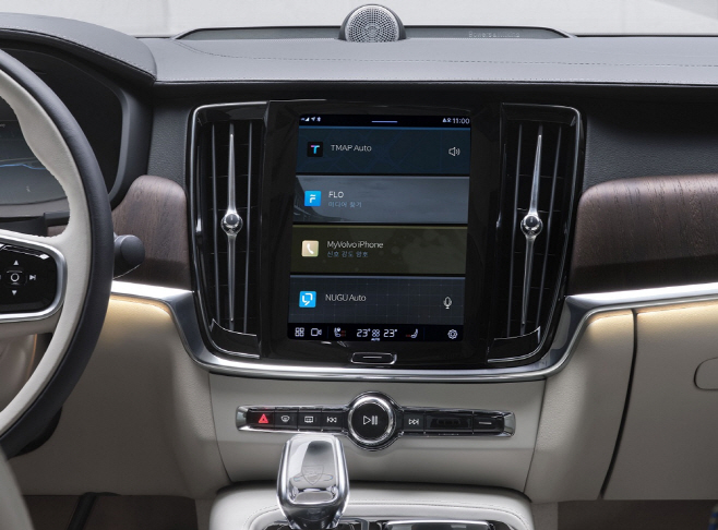 사진자료_볼보자동차 S90 인테리어