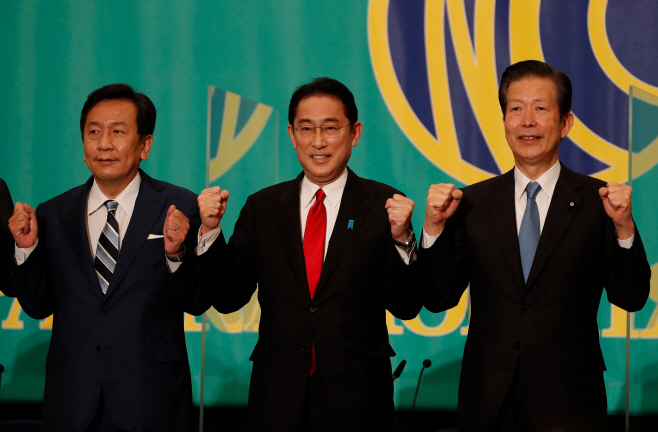 총선 토론회 참가한 일본 주요 정당 지도자들