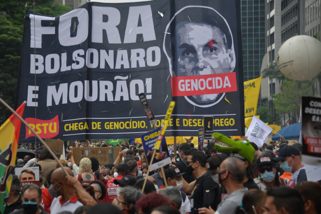 보우소나루 대통령 탄핵 촉구하는 브라질 시위대