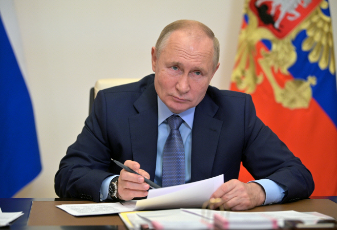 코로나 차단 위해 9일간 휴무령 내린 푸틴 러시아 대통령