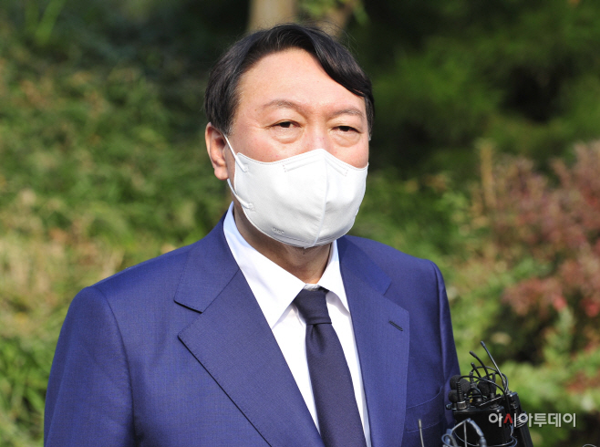 윤석열, 현충원 참배 및 대통령 묘역 참배