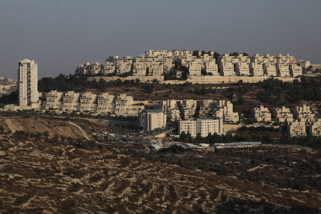 요르단 서안의 자국 정착촌 확대 강행하는 이스라엘