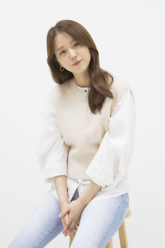 김지은