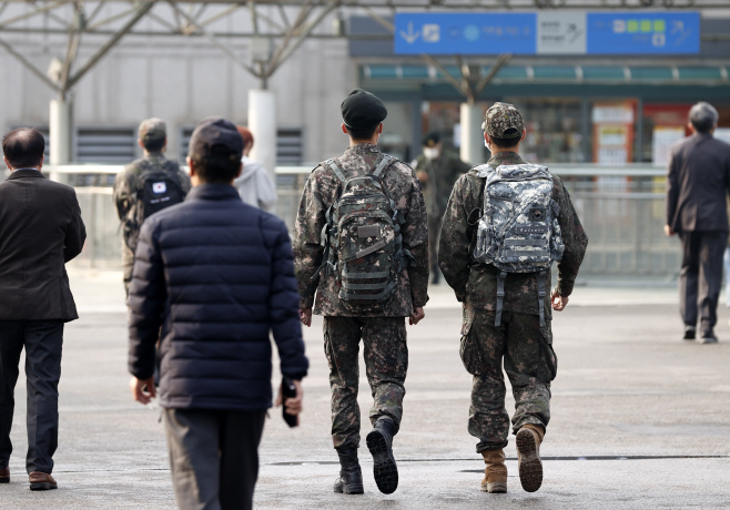 군도 오늘부터 일상회복 '기지개'