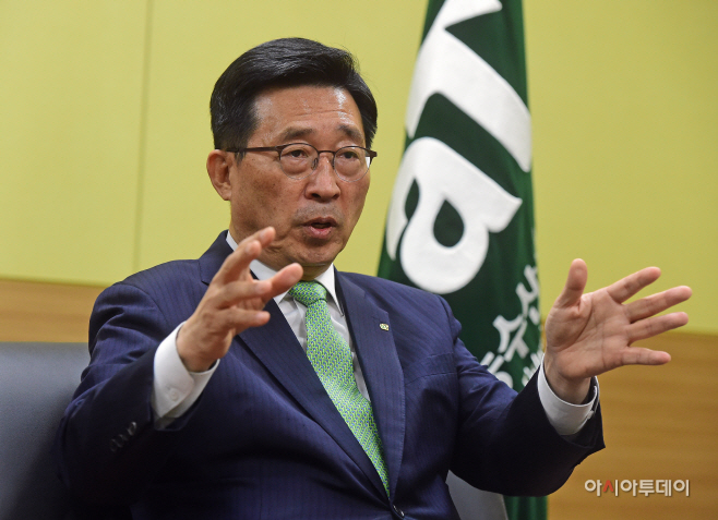 김춘진 한국농수산식품유통공사 사장 인터뷰