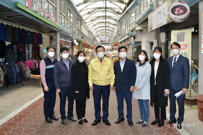 3일 (김석환 홍성군수, 읍·면 팀장들과 군정 공유 간담회 개최