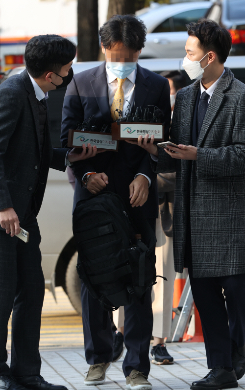 법원 도착한 정민용 변호사<YONHAP NO-3420>