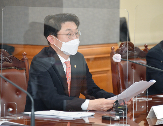 이억원 차관