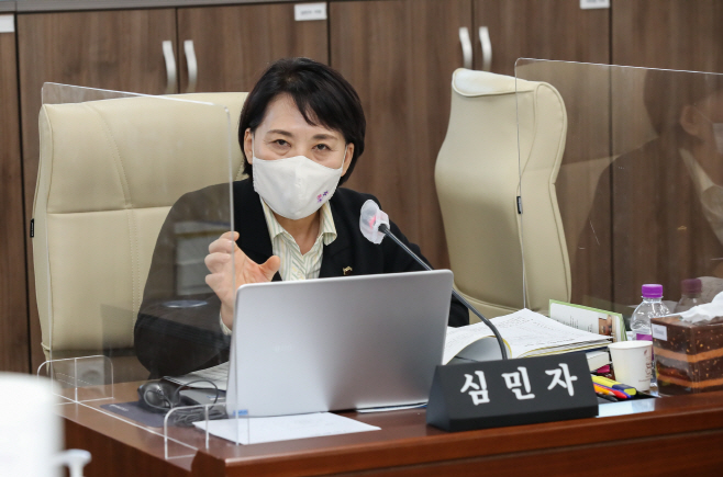 컨트롤타워 역할 해야