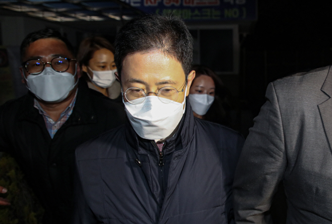 구속 영장 기각된 뒤 구치소에서 귀가하는 손준성 검사