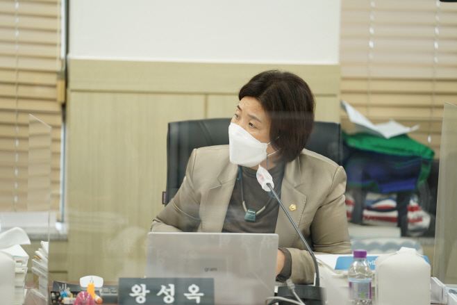 왕성옥 의원, 경기복지재단 대외활동 규정 개정 필요