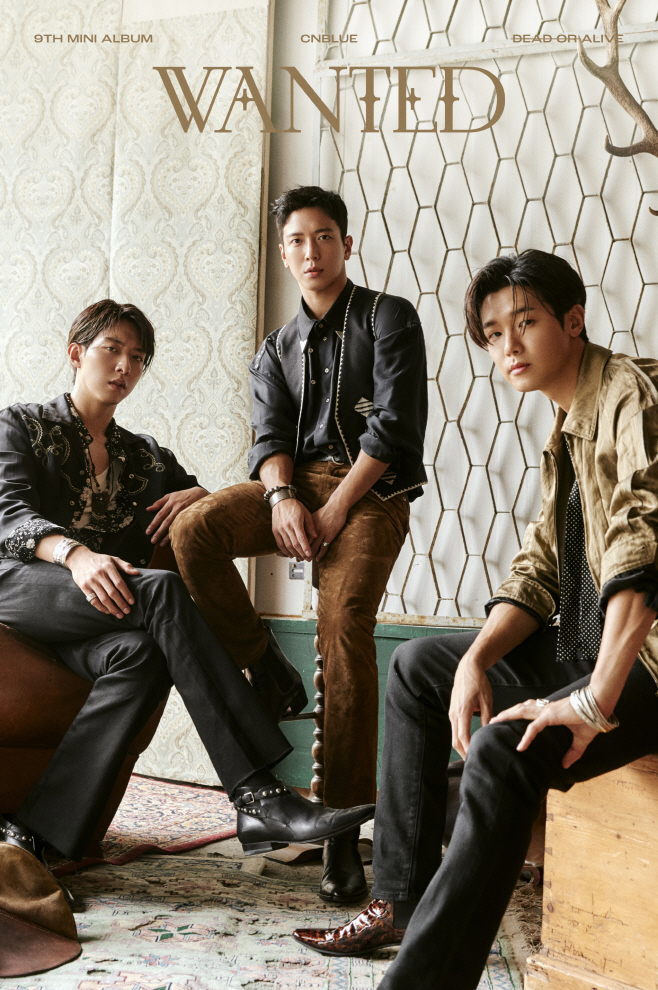 씨엔블루_재킷사진