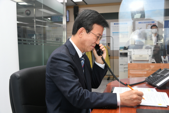 문성혁 해수부 장관, 청해부대 격려 전화 사진 (3)