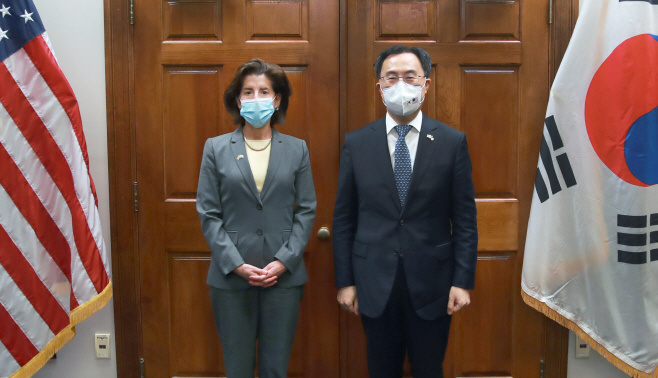 문승욱 산업부 장관, 미국 상무부 장관과 면담