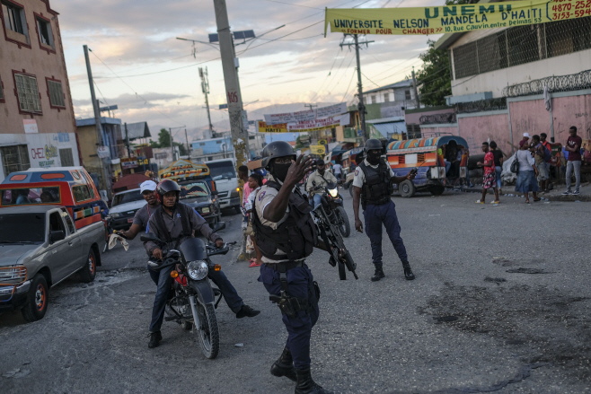 Haiti US Fuel Crisis <YONHAP NO-1188> (AP)