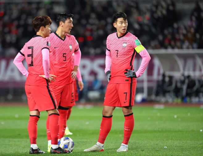 '누가 찰래?'<YONHAP NO-6110>