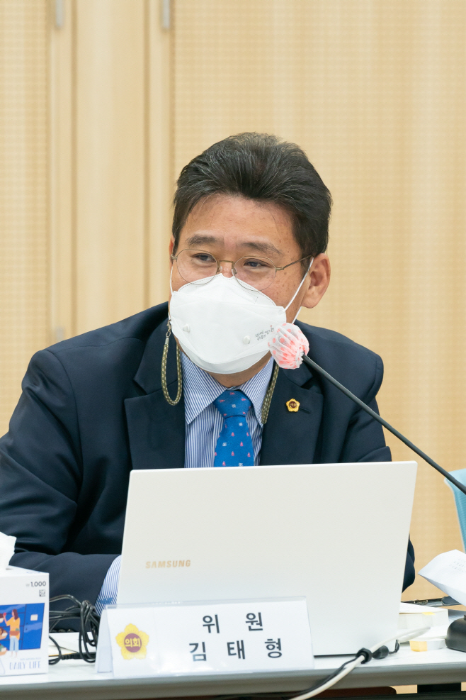 지원금 배분은 전형적 소극행정 비판