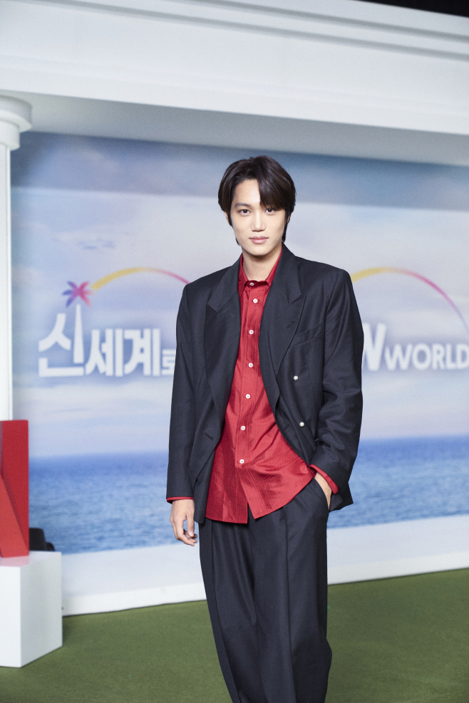 Netflix_NewWorld_022