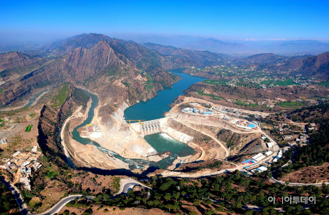 파키스탄 굴푸르 수력 - 크기조정