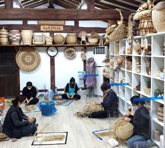 아산시 짚풀공예 전통기술 작품전시회