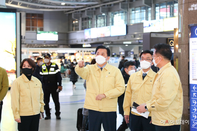 (12.02)_용산역_방역현장방문_-_02