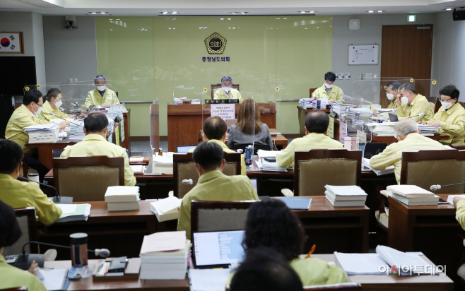 충남도의회 교육위, 도교육청 2022년도 예산안 57억원 삭감