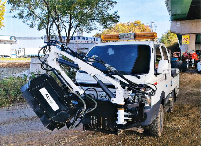 영천시 최초의 특허 '차량부착식 공간자유형 다목적 작업대' 부