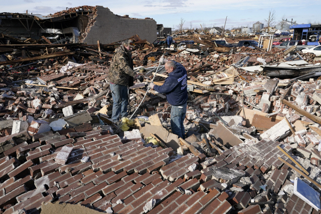 Midwest Tornadoes <YONHAP NO-0950> (AP)