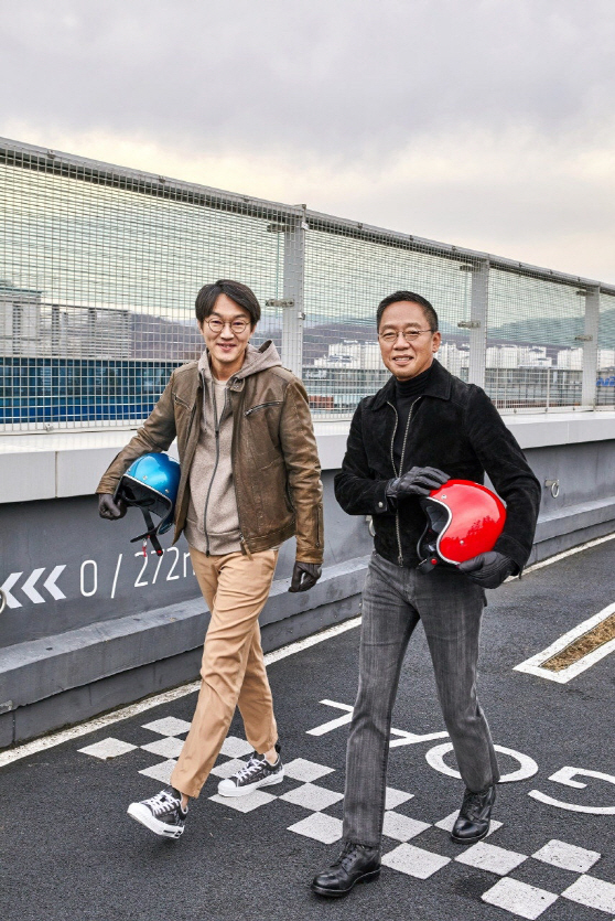 [넥슨] 넥슨코리아 사옥 옥상 트랙에서 열린 조인