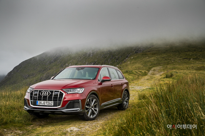 사진 1. 아우디 Q7 55 TFSI 콰트로 프리미엄