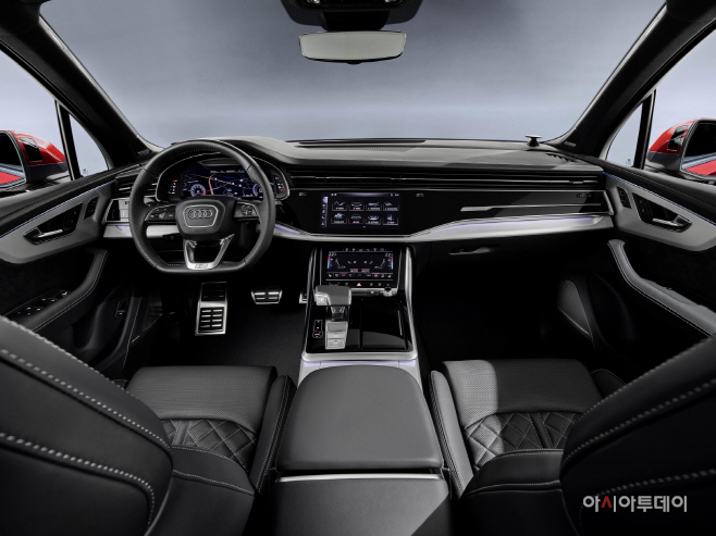 사진 4.아우디 Q7 55 TFSI 콰트로 프리미엄.jpg