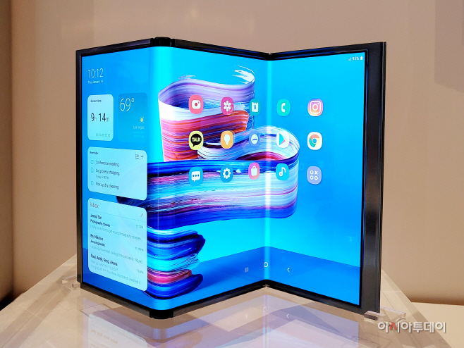 사진2. 삼성디스플레이 CES 2022_Flex S