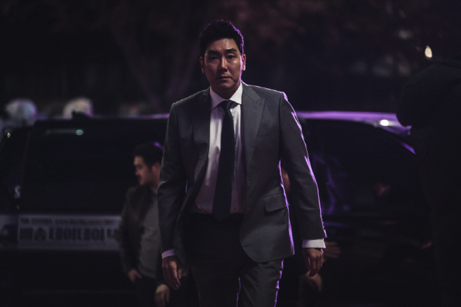경관의 피_조진웅_에이스 메이커_제공_3