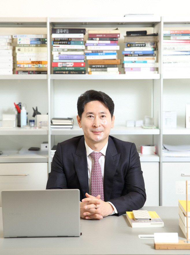 (주)유리치 김재식 대표이사