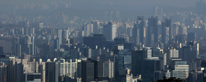 서울의 아파트<YONHAP NO-3392>