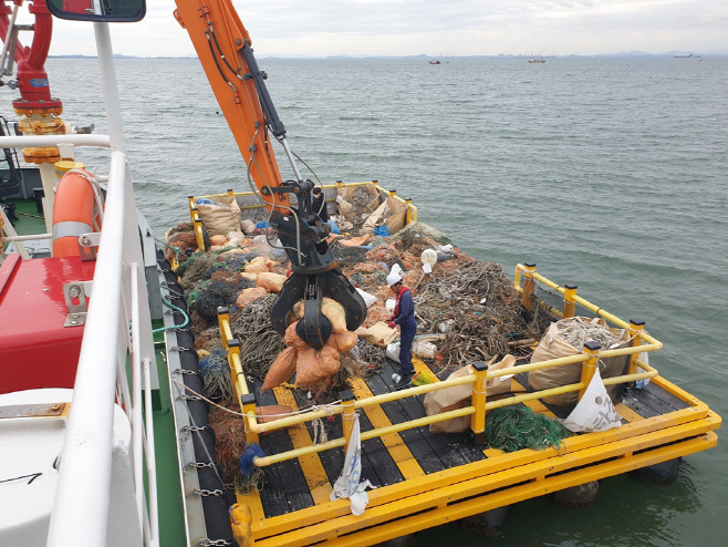해양쓰레기 수거현장