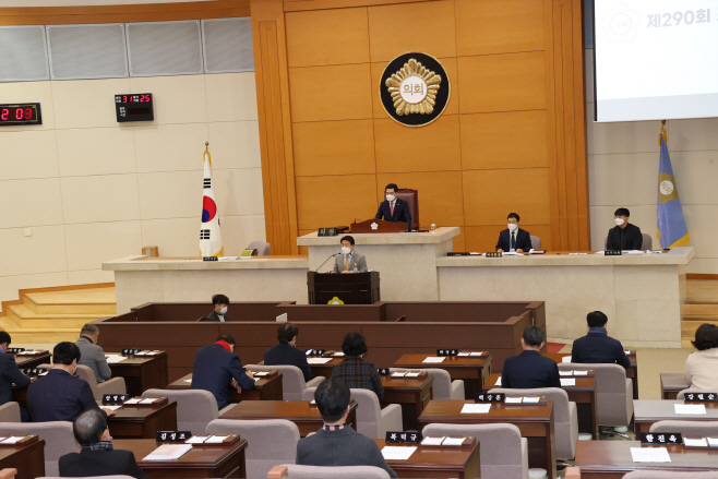 0124_제290회 임시회 개회(포스코그룹 지주회사전환관련 결의문