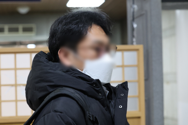 법정에서 나오는 정민용 변호사