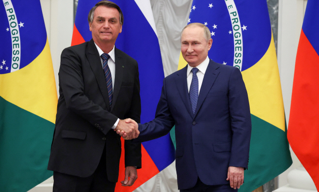 브라질 대통령과 기자회견 참석하는 푸틴